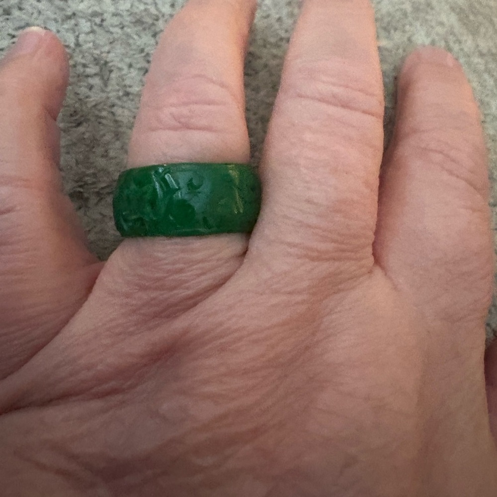 EUC carved Jase ring